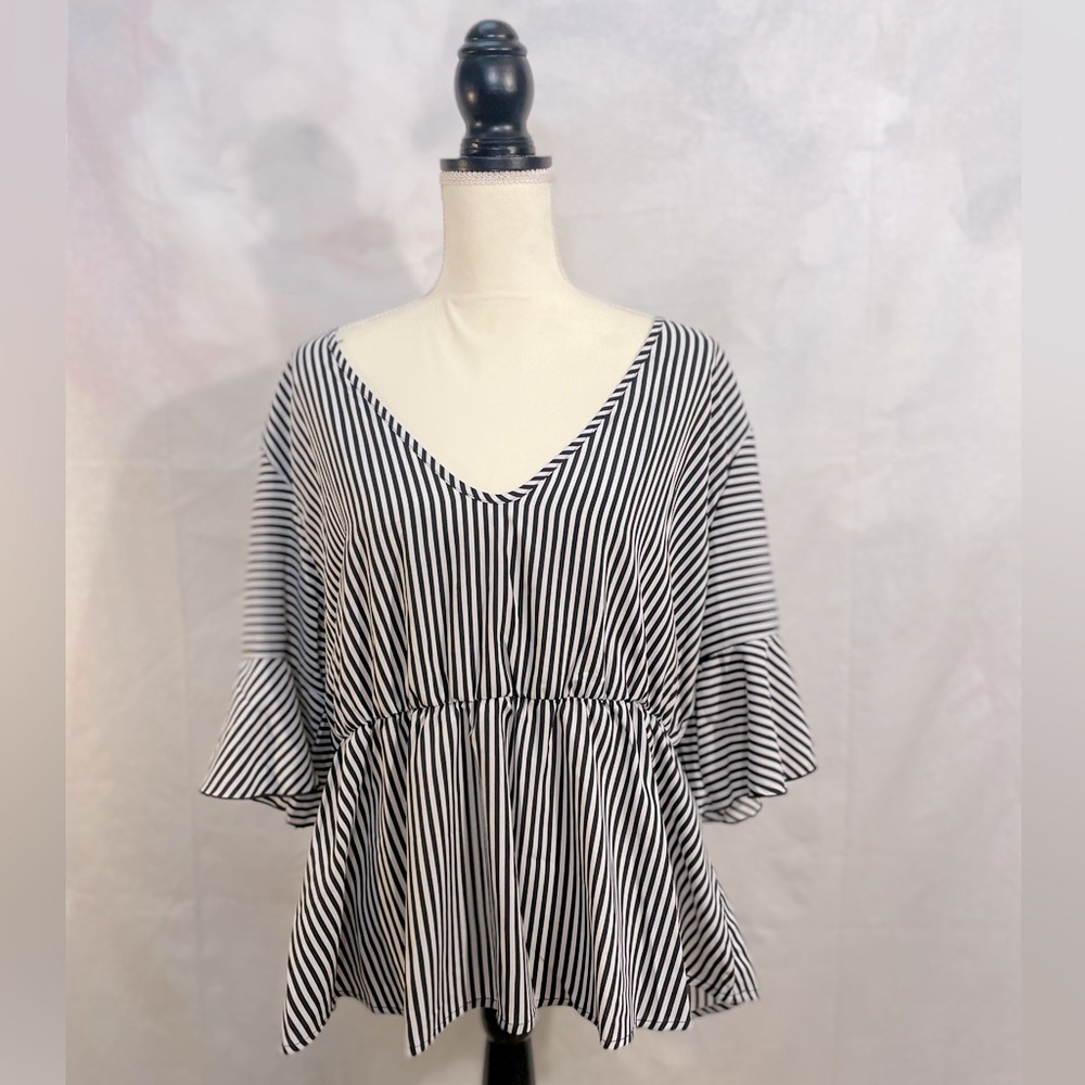 Brand:SHEIN CURVE |Size: 2XL |Women's V-Neck Stripe Ruffle Hem Blouse-Plus Size